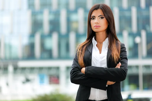 Femme d'affaires portrait extérieur — Photo