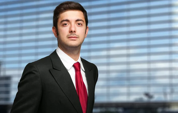 Businessman outdoor in city — Stock Photo, Image