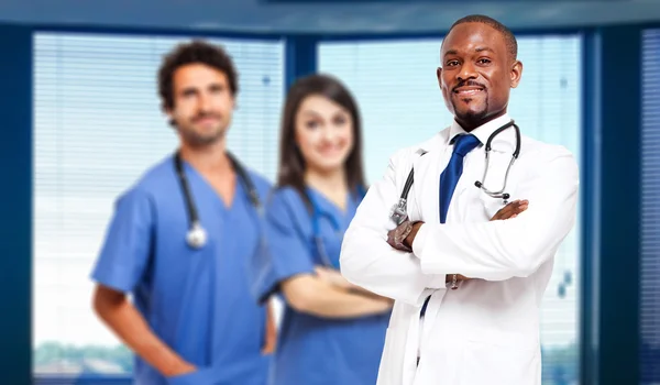 Multi ethnic medical team — Stock Photo, Image