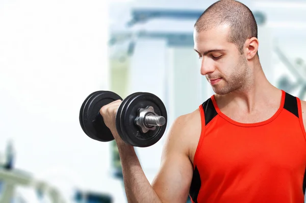 Bodybuilder working out — Stock Photo, Image