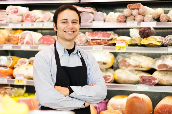 Affärsinnehavaren i livsmedelsbutik — Stockfoto