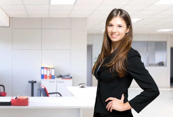 Bela jovem empresária — Fotografia de Stock