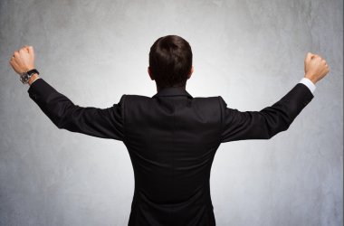 adam kollarını yükseltmek