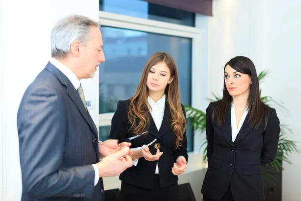 Empresarios en el trabajo — Foto de Stock