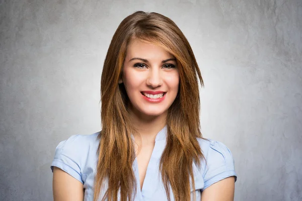 Smiling young woman — Stock Photo, Image