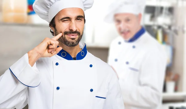 Chef en el trabajo en cocina — Foto de Stock