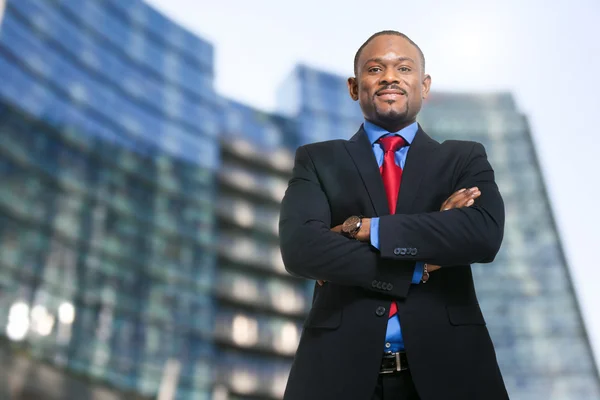 Hombre de negocios guapo y seguro — Foto de Stock