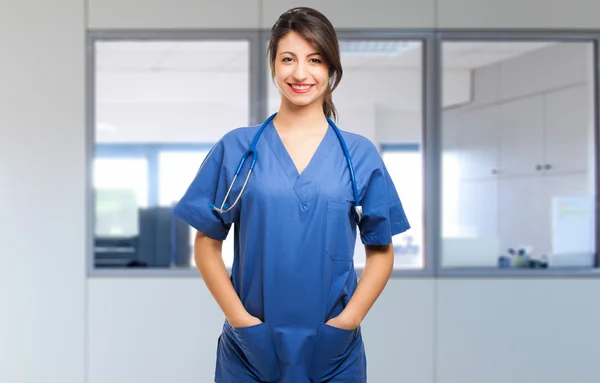 Médico feminino no hospital — Fotografia de Stock