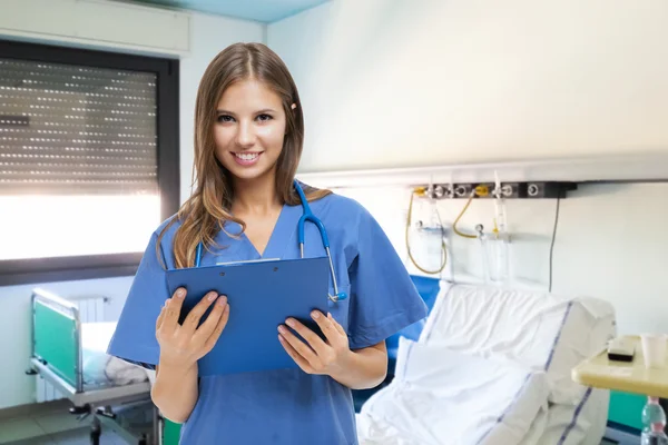 Young smiling nurse — Stock Photo, Image