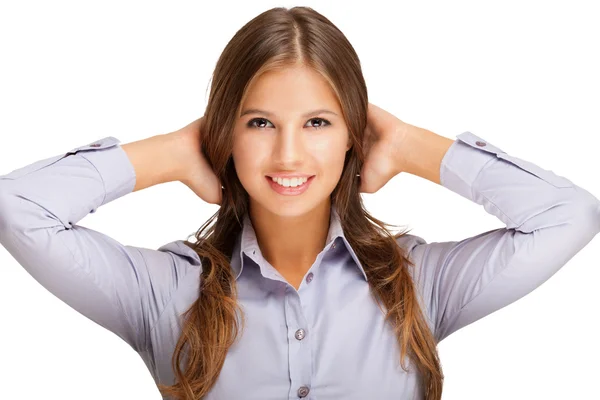 Mujer sonriente sosteniendo su cabello —  Fotos de Stock