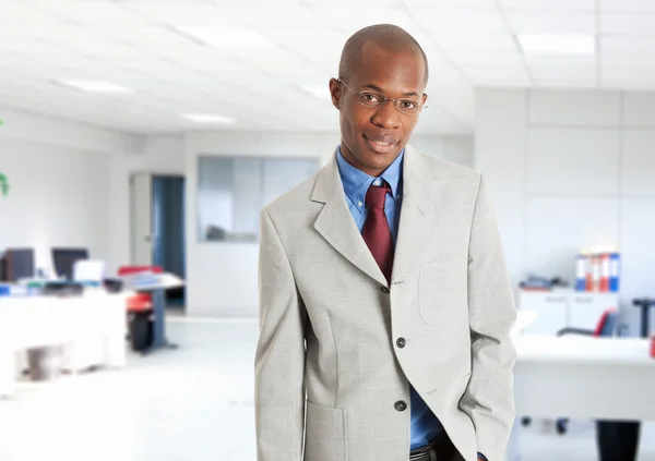 Young smiling businessman — Stock Photo, Image