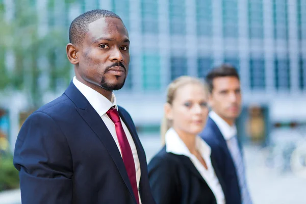 Equipo de negocios al aire libre — Foto de Stock