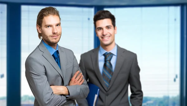 Empresários no escritório — Fotografia de Stock