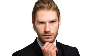 Sarışın işadamı dalgın ifade