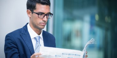 işadamı okuma gazete