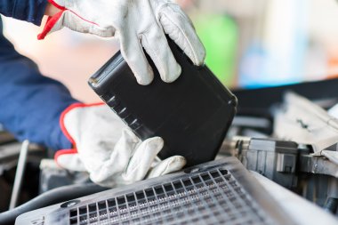 Otomatik mekanik holding sürahi motor yağı