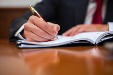 onun gündeminde yazma işadamı