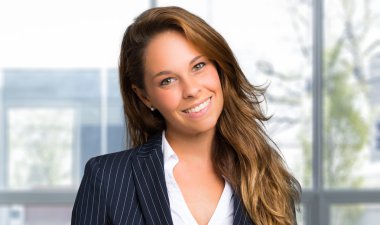 güzel genç iş kadını