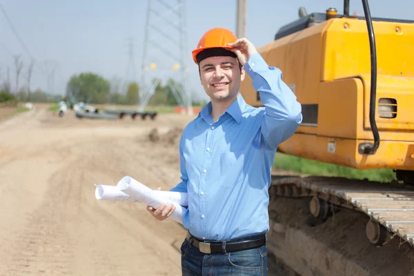 Travailleur sur un chantier de construction — Photo