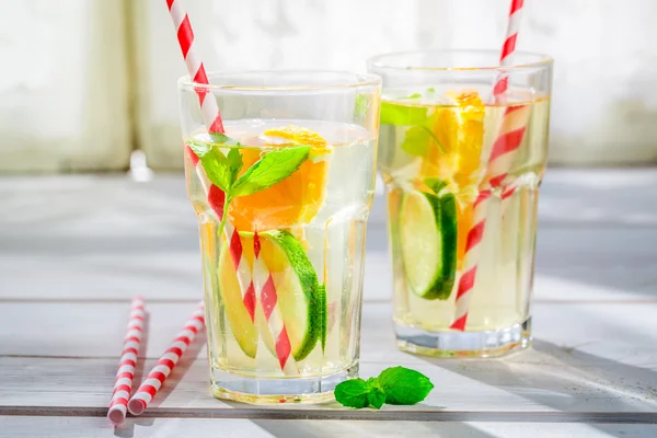 Fresh lemonade with citrus with in summer — Stock Photo, Image