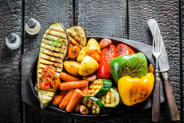 Grillowane warzywa zdrowy na danie grill — Zdjęcie stockowe