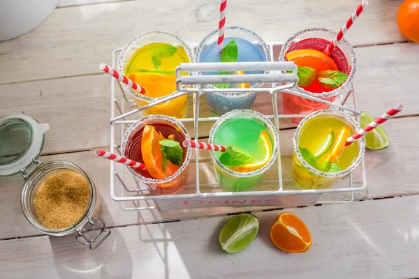 Studený nápoj s citrusových plodů — Stock fotografie