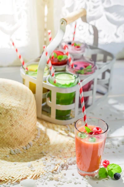 Yummy cocktail with fruits — Stock Photo, Image