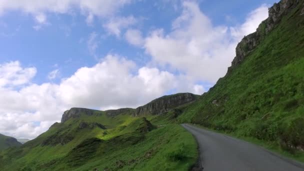 Driving to the top of Quiraing mountain in Scotland — Stock Video