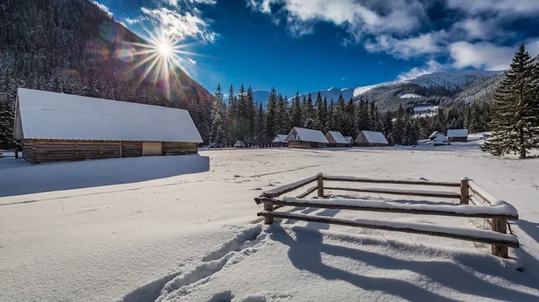 Chocholowska Valley at sunset in winter, Tatra Mountains, Poland — Stock Photo, Image