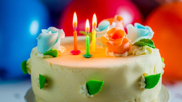 Wydmuchiwane świeczki na tort urodzinowy — Zdjęcie stockowe