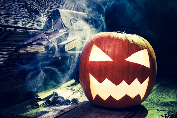 Spooky pumpa till Halloween — Stockfoto