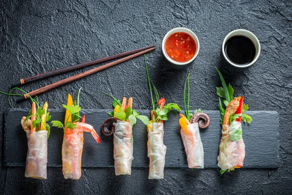 Healthy Spring Rolls Served Sweet Sour Sauce Black Rock — Stock Photo, Image
