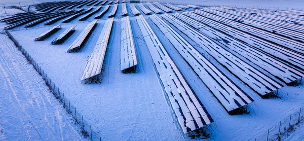 Замороженные Фотоэлектрические Фермы Восходе Солнца Зимой Вид Воздуха Польша — стоковое фото