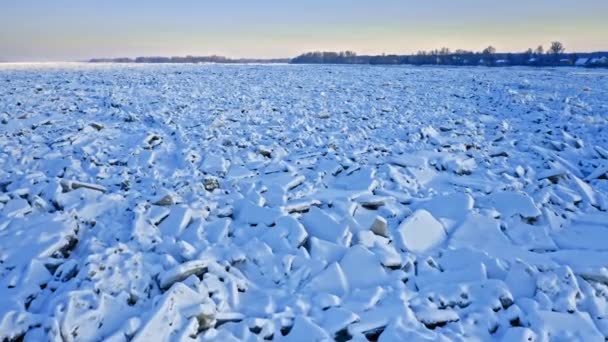 아이스 잼 on Vistula river, Plock, Poland, 2020-02-18 — 비디오