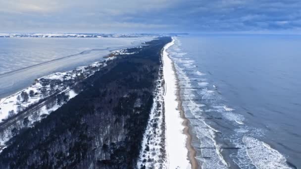 Península de Hel no inverno. Vista aérea do Mar Báltico — Vídeo de Stock