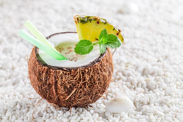 Unique Pinacolada Coconut White Pebbles Drink Summer Heat — Stock Photo, Image