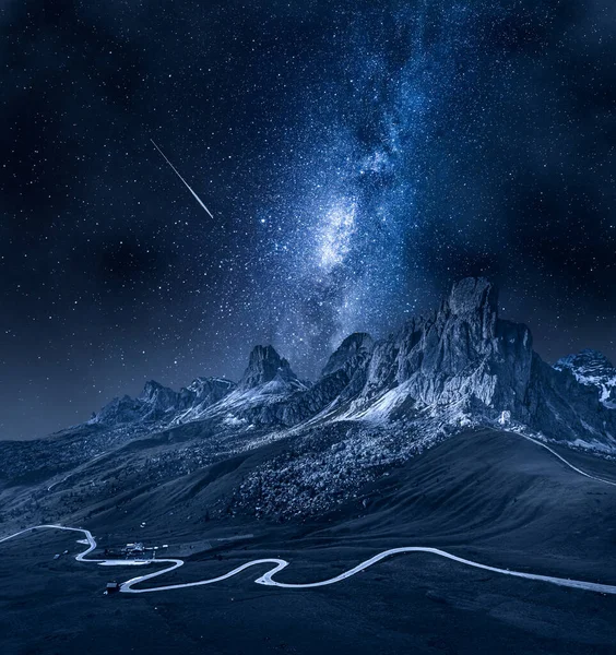 Vía Láctea Sobre Passo Giau Vista Aérea Dolomitas Noche Italia — Foto de Stock