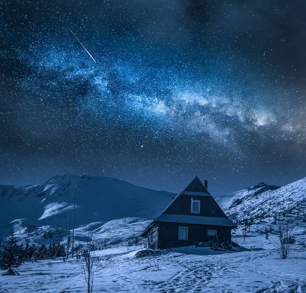 Caminho Leitoso Sobre Casa Campo Vale Gasienicowa Inverno Natureza Noite — Fotografia de Stock
