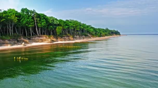Plajă la Marea Baltică în Polonia. Turismul în Polonia . — Videoclip de stoc