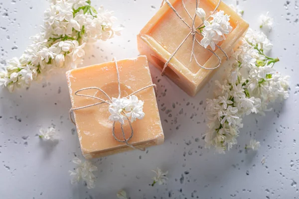 Handmade Lilac Soap Made Flowers White Aromatic Soap Handmade Soap — Stock Photo, Image