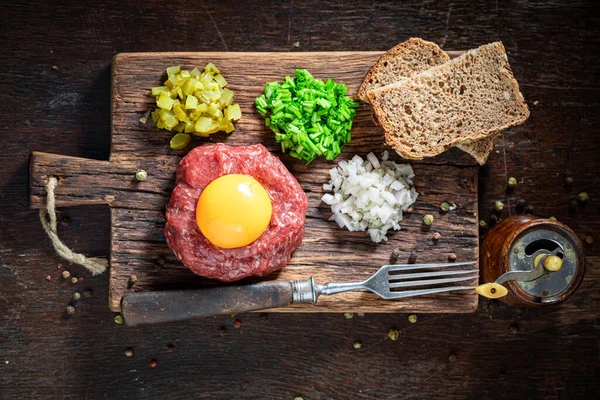 Tártaro Carne Saborosa Com Pimenta Óleo Cheio Proteínas Fonte Proteínas — Fotografia de Stock