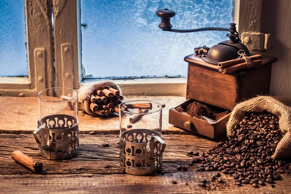 Geruch von frisch gemahlenem Kaffee — Stockfoto