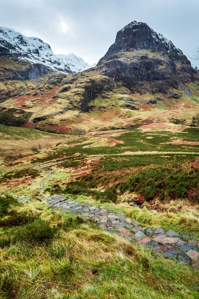 Berg voetpad in glencoe, Schotland — Stockfoto