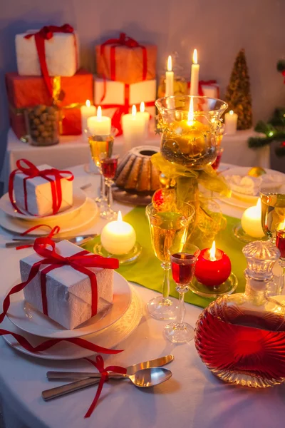 Christmas drinks and presents for long winter nights — Stock Photo, Image