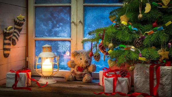 Christmas rural cottage in frosty evening — Stock Photo, Image