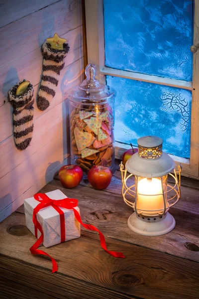Presentes e biscoitos de gengibre para o Natal — Fotografia de Stock