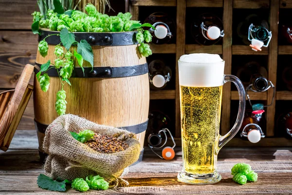 ᐈ Caja de cerveza imágenes de stock, fotos caja de cerveza | descargar