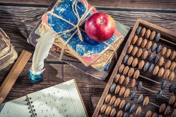 Třídy math studentský stůl — Stock fotografie