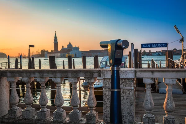 Vaporetto en San Marco en Venecia — Foto de Stock