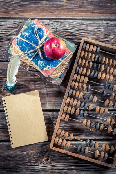 Old abacus and notes on math classes — Stock Photo, Image